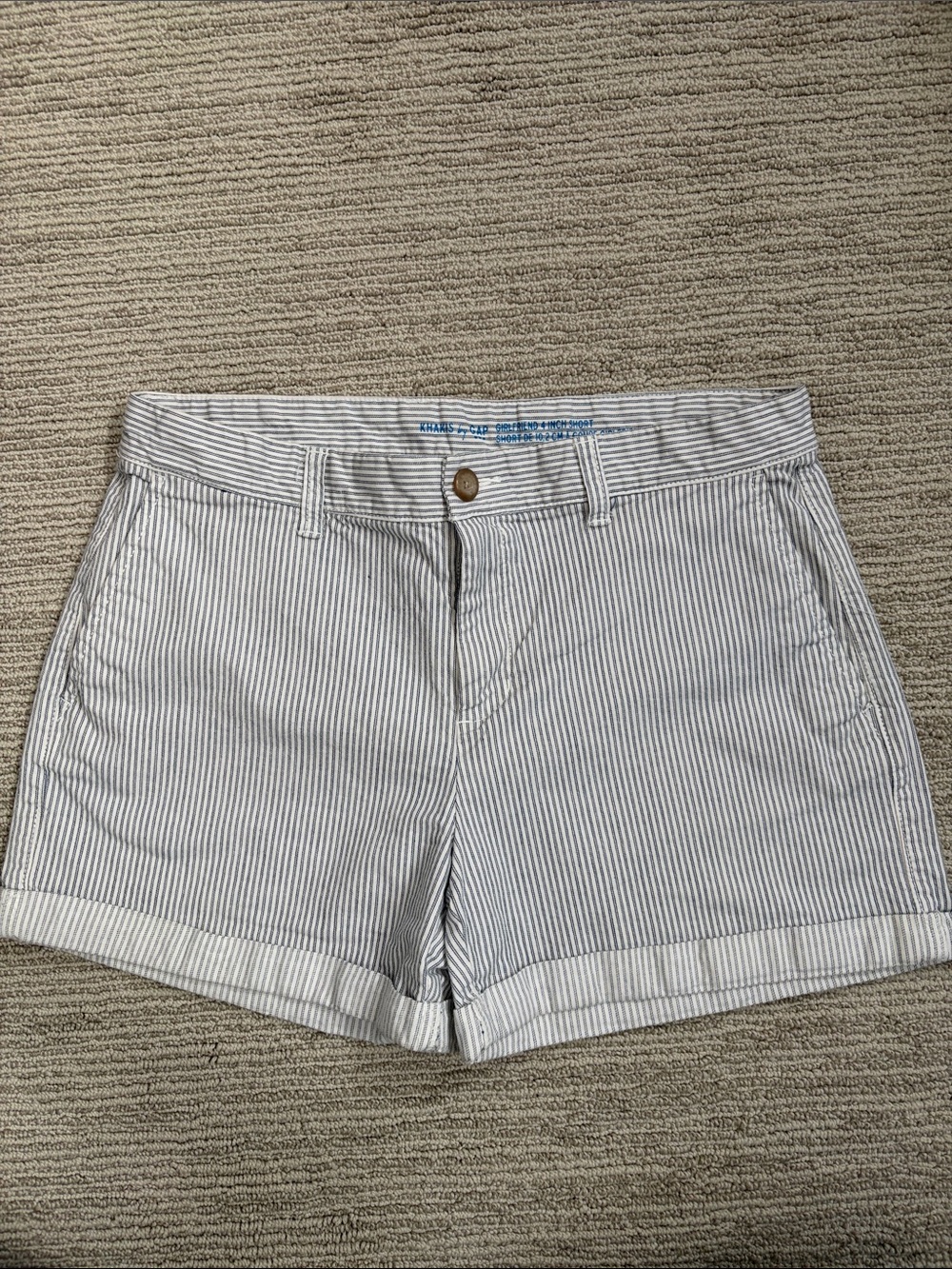 GAP Women’s White and Blue Striped Cotton Shorts size 6